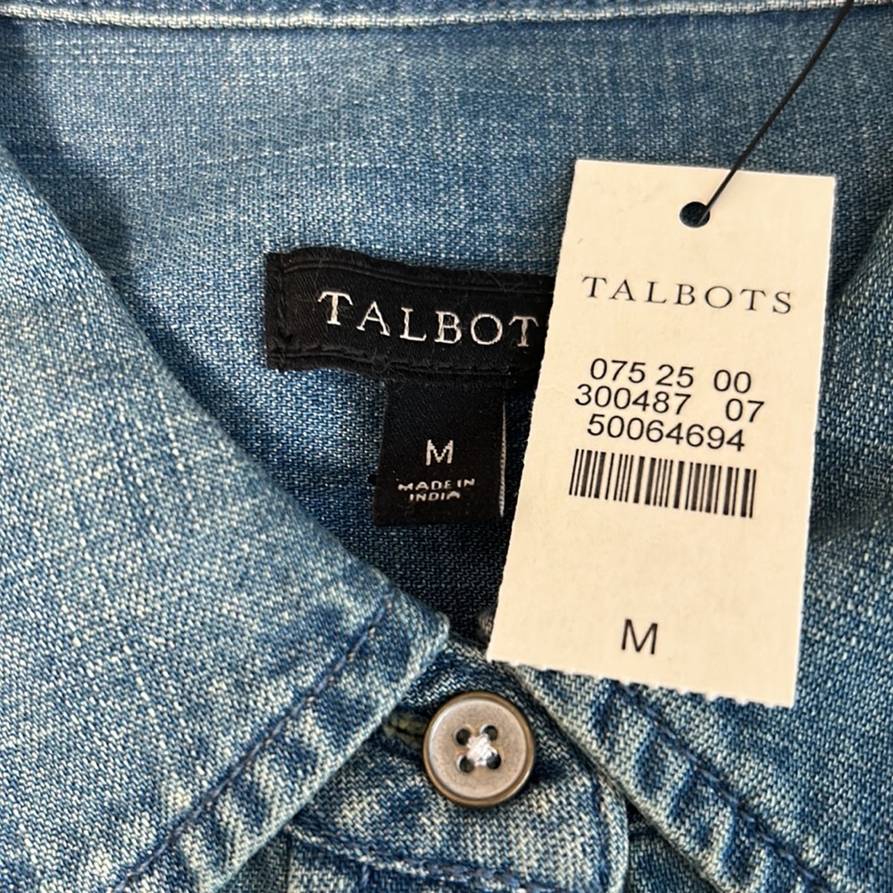Talbots LS Sz Medium Button Front 100% Cotton Classic Tailored Blue Denim Shirt - Picture 9 of 10